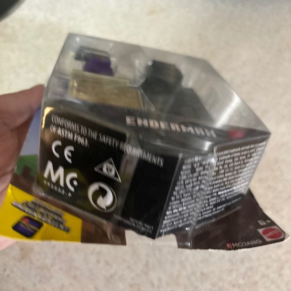 Mattel Minecraft Comic Maker Action Figure - ENDERMAN - Picture 3 of 6